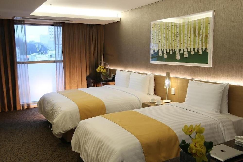 Aventree Hotel Busan Esterno foto